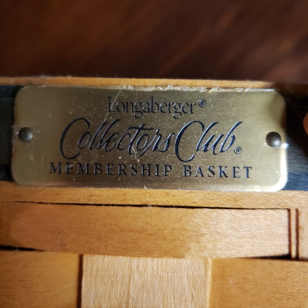 Longaberger Collector's Club Member Basket 2000 - Picture 2 of 3